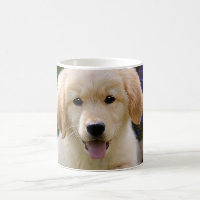 Reizend HundGoldie niedlicher Welpe, Foto _ Tasse (Mittel)