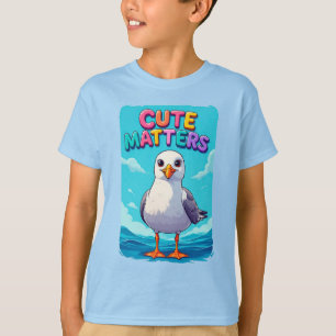 Reizvolle Möwe am Strand mit farbenfrohem Text T-Shirt