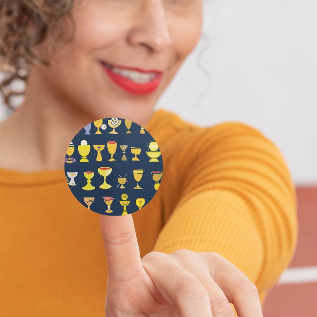 Religiöse Chalices Runder Aufkleber (Von Creator hochgeladen)