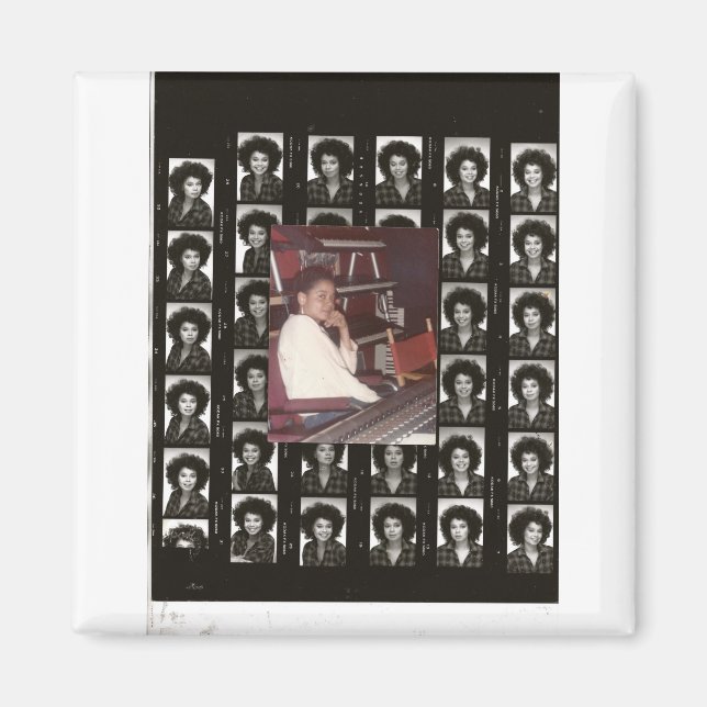 RENEE BANKS MERCH MAGNET (Vorne)