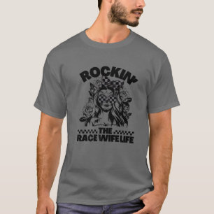 Rennen auf dirten Strecken, die das Rennen auf dem T-Shirt