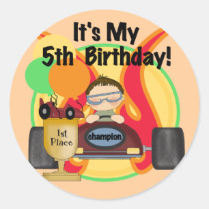 Rennen-Auto-5. Geburtstags-T - Shirts und Runder Aufkleber