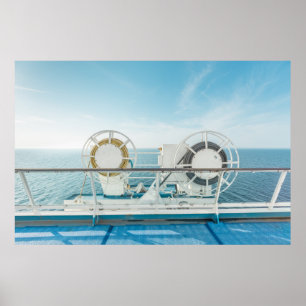 Rennen eines Kreuzfahrtschiffs Poster