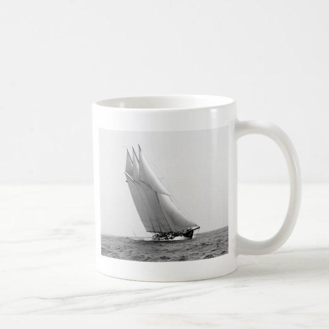 Rennjacht Atlantic, 1904 Kaffeetasse (Rechts)