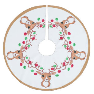 Rentiere mit Weihnachtsbällen auf weiß Polyester Weihnachtsbaumdecke