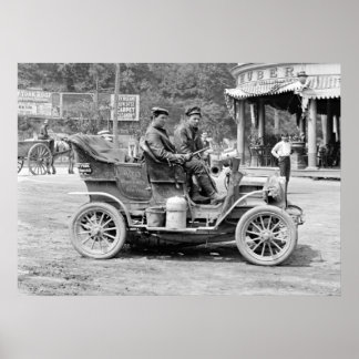 REO Bergsteiger kehrt 1905 nach New York zurück Poster