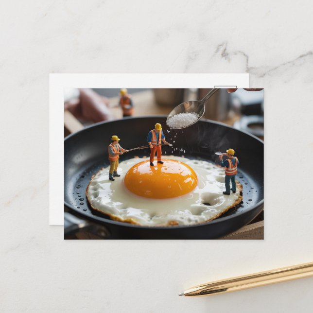 Reparatur von Eiern Funny Construction Workers Postkarte (Vorderseite/Rückseite Beispiel)