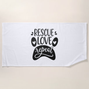 Rescue-Liebe Wiederholen Hunde-Paw-T-Shirt Strandtuch