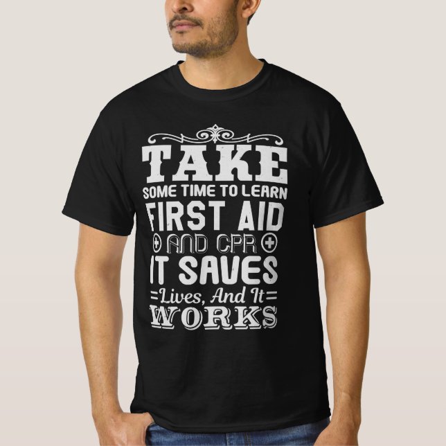 rescue service work paramedic first aider T-Shirt (Vorderseite)