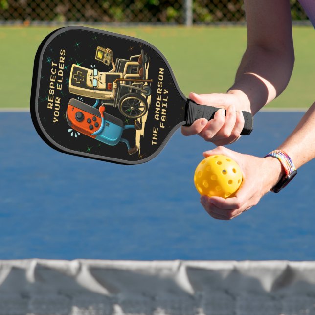 Respect Your Elders Gaming Control Retro Funny Pickleball Schläger (InSitu)