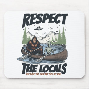 Respektiere Bigfoot Sasquatch Kryptid Alien UFO UA Mousepad