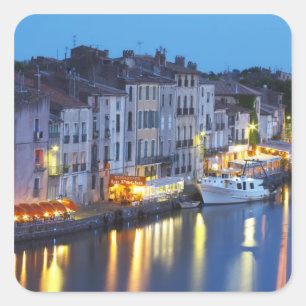 Restaurants entlang des Flusses Herault. L'Herault Quadratischer Aufkleber