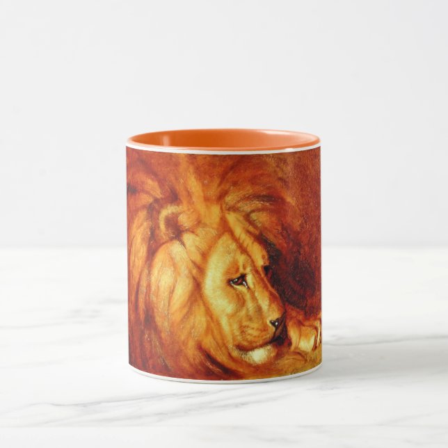 Resting Lion (von Abbott Handerson Thayer) Tasse (Zentrum)