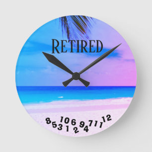 Retired Tropical Beach - Runde Wanduhr