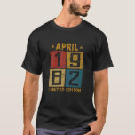 Retro 40Th Birthday April 1982 Born In 1982 40 Yrs T-Shirt<br><div class="desc">Retro 40th Birthday April 1982 Born in 1982 40 Yrs Old Bday</div>