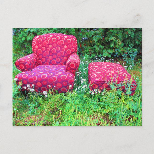 Retro 70er Red Circles Abandoned Chair Set Postkarte (Vorderseite)