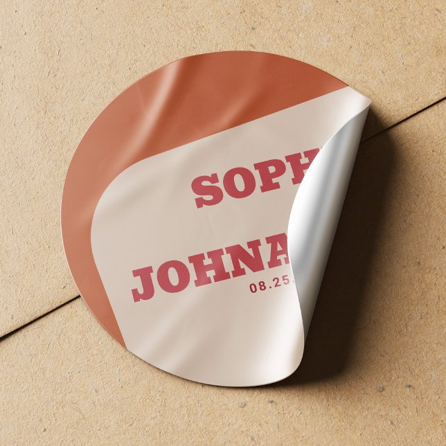 Retro 70s groovy orange red wedding runder aufkleber (Von Creator hochgeladen)