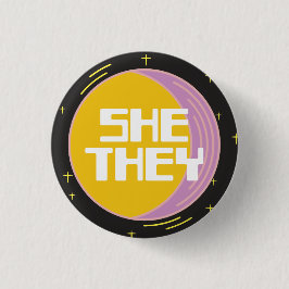Retro 80er Moon Sie/Sie Pronouns Button