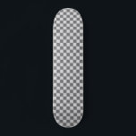 Retro 90er-Schachbrett mit grauem Schachbrett Skateboard<br><div class="desc">Schachbrett-Skateboard für das graue Schachbrettmuster im Retro der 90er Jahre</div>