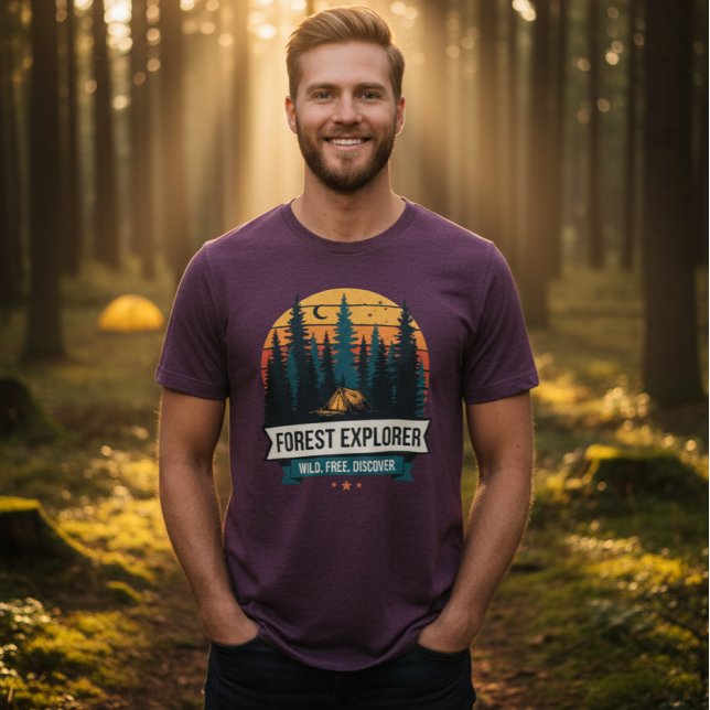 Retro-Abenteuer im Outdoor-Wald-Explorer-Camping Tri-Blend Shirt (Von Creator hochgeladen)