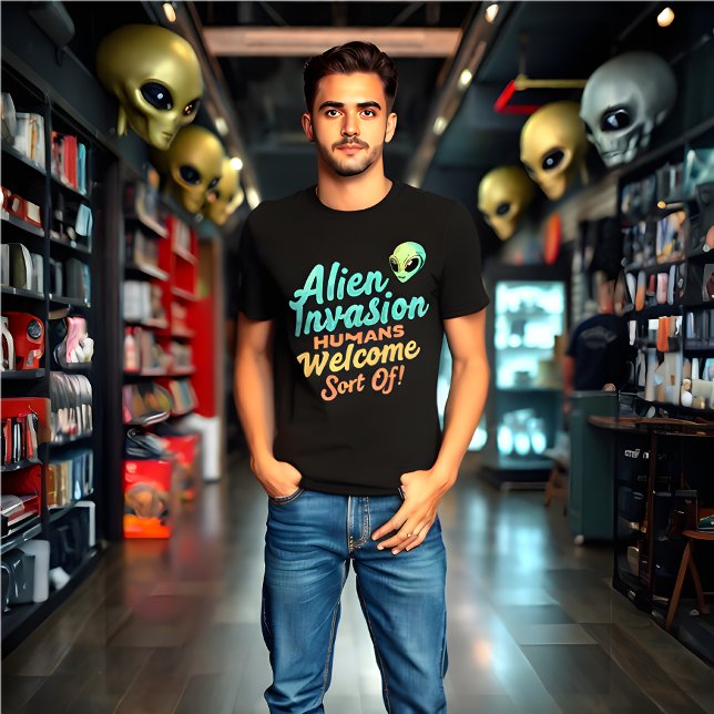 Retro "Alien Invasion - Menschen Willkommen... Irg T-Shirt (Funny Retro Alien Invasion Black T-Shirt)