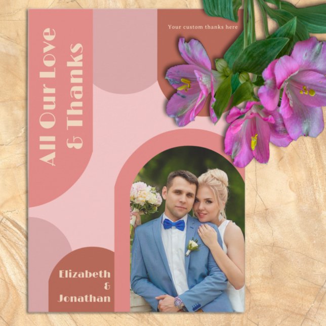 Retro Arches Coral Pink Wedding Dankeskarte (Von Creator hochgeladen)