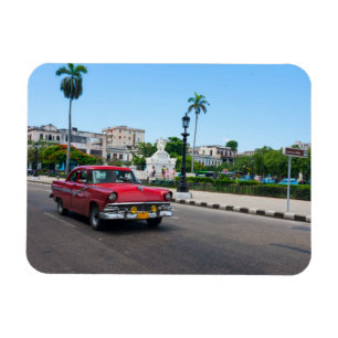 Retro-Autos auf der Straße von Havanna Magnet
