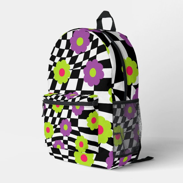 Retro Backpack with Checkers and Flowers Bedruckter Rucksack (Rückseitige Ecke Rechts)