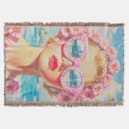 Retro Beach Girl mit Blumenbrille Decke