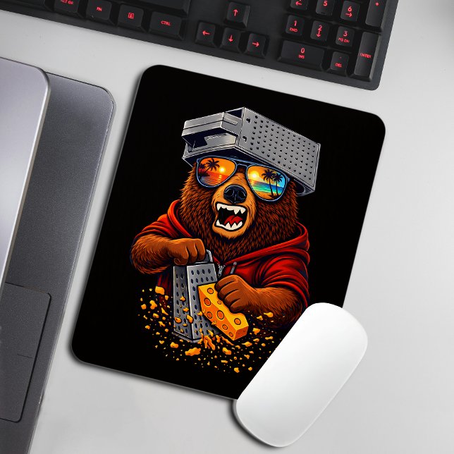 Retro Bear With Cheese Grater Hat and Sunglasses Mousepad (Von Creator hochgeladen)