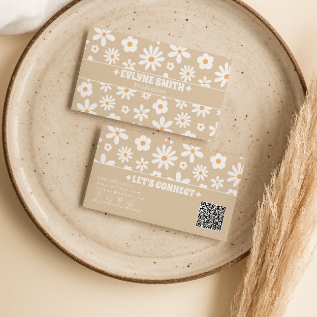 Retro Beige QR-Code Groovy Floral Boho Einzigartig Visitenkarte (Von Creator hochgeladen)