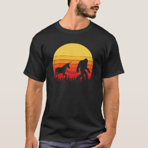 Retro Bigfoot, lustiger Einhorn-Sasquatch Bigfoot T-Shirt