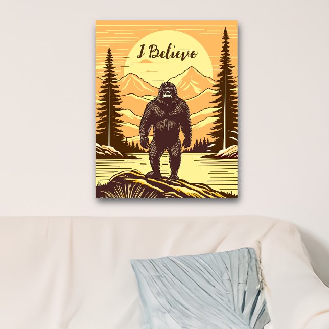 Retro Bigfoot Vintag Sasquatch Mountains Poster (Von Creator hochgeladen)