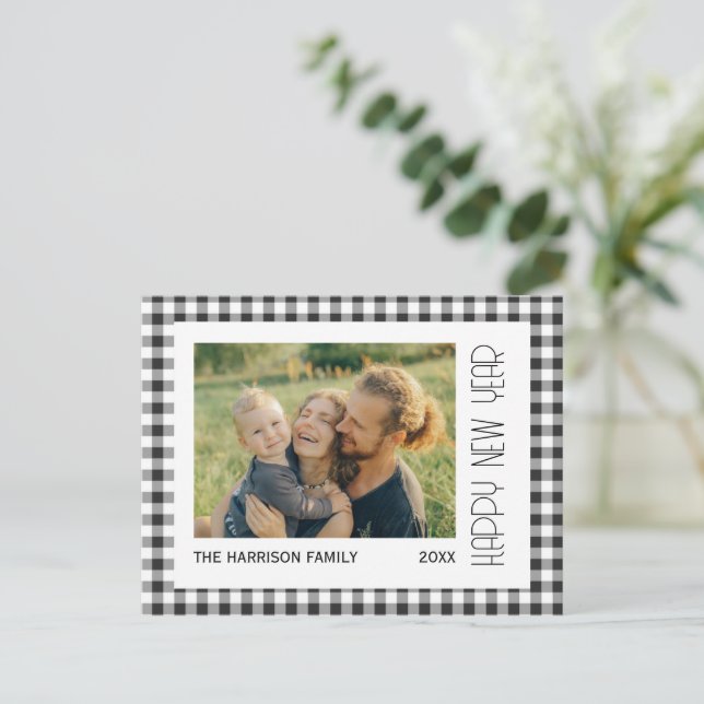 Retro Black Gingham Kariertes New Year Foto Postkarte (Stehend Vorderseite)