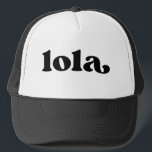 Retro Black und White Oma Filipina Lola Truckerkappe<br><div class="desc">"Lola" im Retro-Stil Schriftart,  Farbe ist editierbar; fügen Sie Ihren eigenen Namen,  wenn gewünscht,  und wählen Sie Hass-Stil. Kontaktieren Sie mich für weitere Spitznamen.</div>
