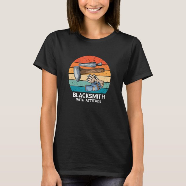 Retro Blacksmith mit Attitude Forces Blacksm T-Shirt (Vorderseite)