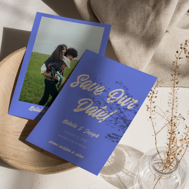 Retro Blau Funky Bold Moderne Einzigartige Lustige Save The Date (Von Creator hochgeladen)