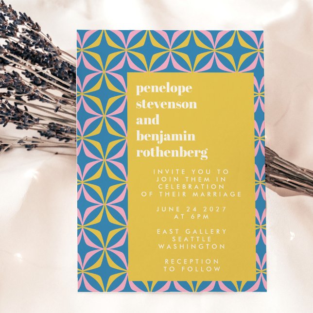 Retro Blue Pattern Fun Bold Typografy Wedding Einladung (Von Creator hochgeladen)