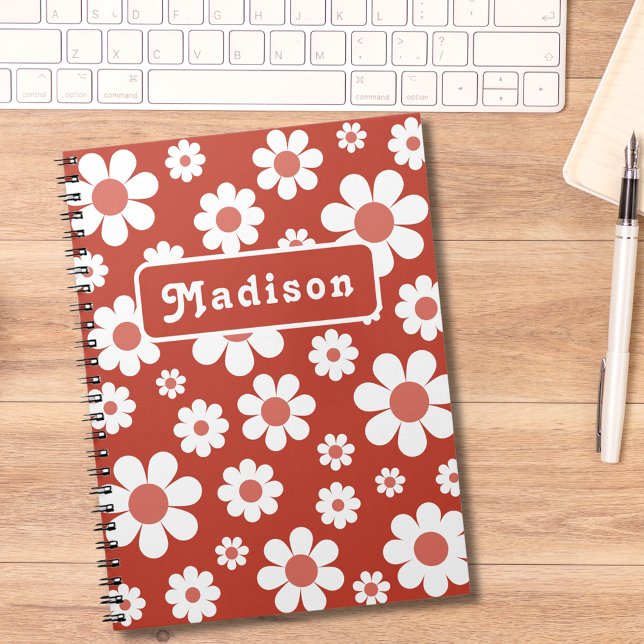 Retro-Blumenmuster personalisiert Notizblock (Retro 70s groovy daisy pattern custom name orange notebook)