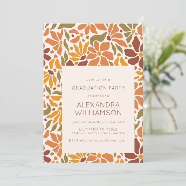 Retro Boho Earthy Botanical Graduation Party Einladung (Stehend Vorderseite)