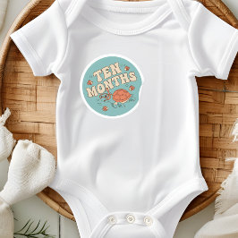 Retro Boho Sea Turtle Baby Ten Months Milestone Runder Aufkleber