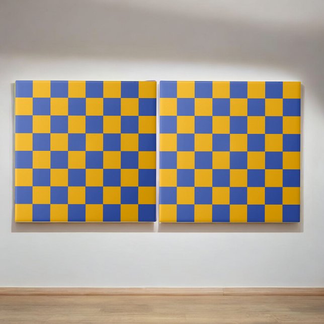 Retro Bold Blue & Yellow Checkered Vibrann Fliese (Von Creator hochgeladen)