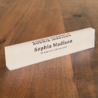 Retro Bold Serif Grün Beige Braun
