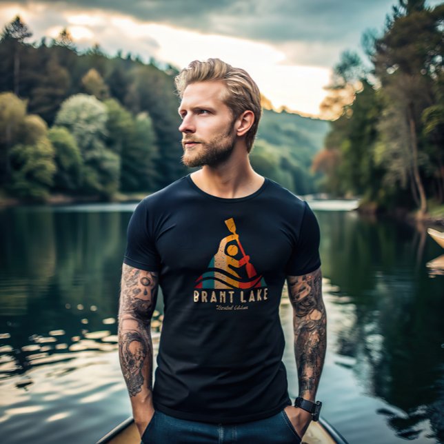 Retro Brant Lake Kayaking T-Shirt (Von Creator hochgeladen)