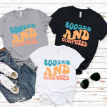 Retro Bridemaid Squad Bachelorette T-Shirt<br><div class="desc">Niedliches Retro-Design für die Brautjungfrau und alle Brautfreunde. Das Design hat "gebootet und verwirrt" und wird sicherlich bei einem Bachelorette-Event bemerkt werden. Kann für das Abendessen der Probe getragen werden,  zusammen mit Ihrer Hochzeitsfeier.</div>