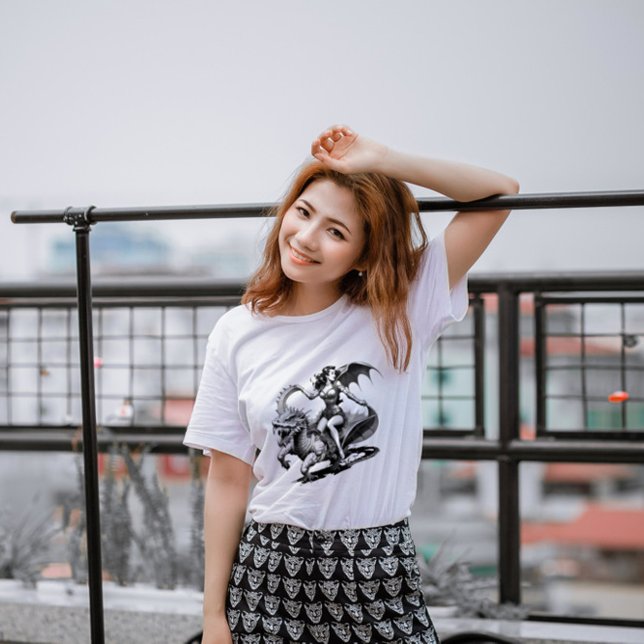 Retro Button-Up Dragon T-Shirt ! (Retro Pin-Up Dragon Tee!)