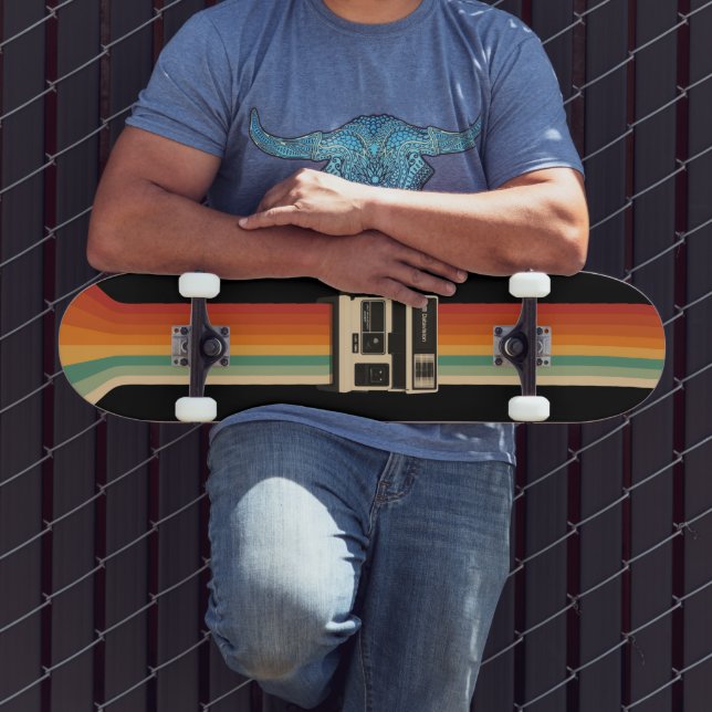Retro Camera with Rainbow Print Skateboard (Außenbereich 3)