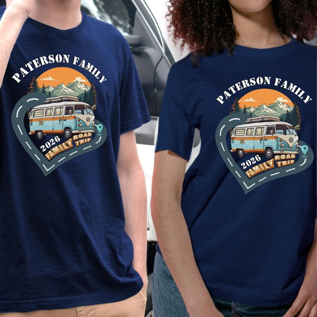Retro Camper Van Family Road Trip Reunion Custom T-Shirt (Von Creator hochgeladen)
