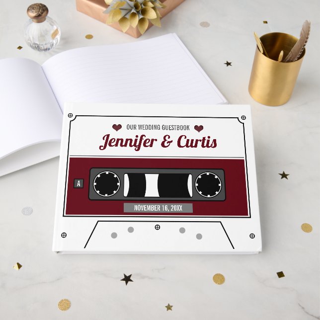 Retro Cassette Tape Wine Red Wedding Gästebuch (Vorderseite Offen)