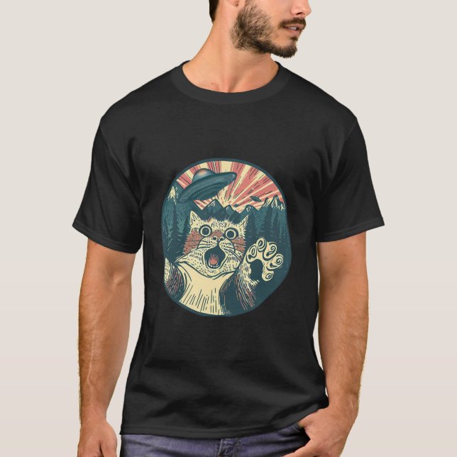 Retro Cat and Ufo Alien T-Shirt (Vorderseite)